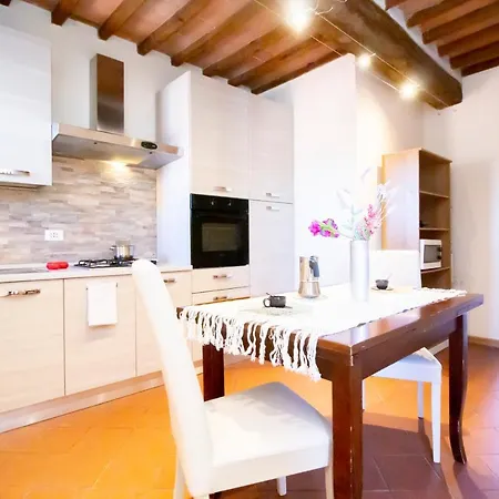 Innpisarentals - Arco Antico In Historical Center Apartment